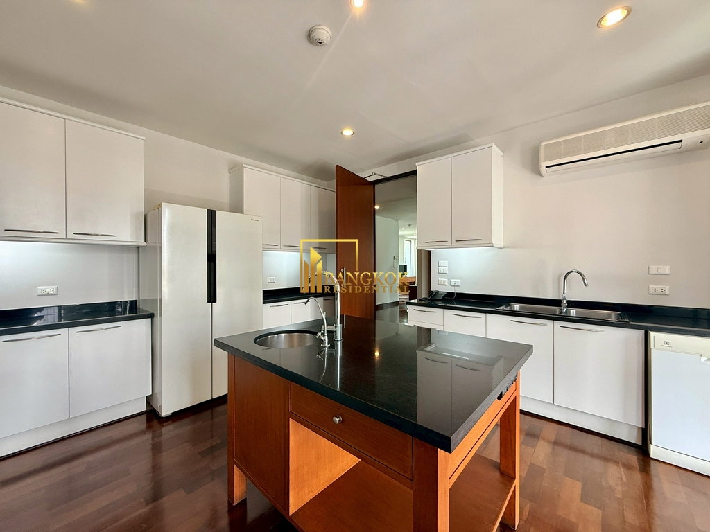 picture Impressive 4 Bedroom Luxury Apartment in Surasak Area - BR0527AP - 14/55