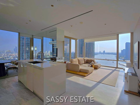 For sale, Four Seasons Private Residences, size 116 sqm. 2 Bedrooms, 3 Bathrooms, nice decoration, high floor, river view.