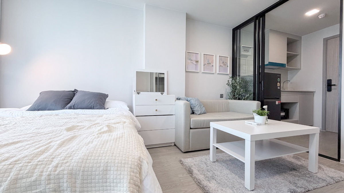 picture Atmoz Oasis On Nut (walking only 400 meters to MRT Srinuch) Beautiful, move-in ready unit.Line: Rangsima07 - 3/12