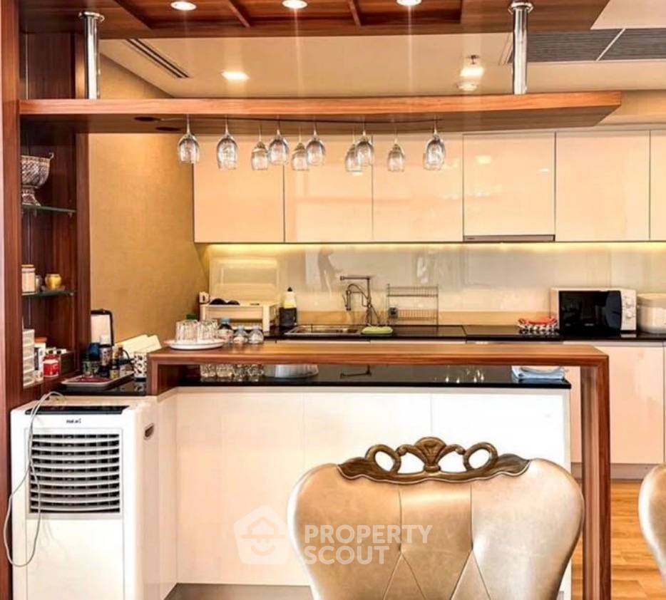 picture 41st-Floor 3-BR The River Condominium Near BTS Saphan Taksin (ID 3159713) - 8/12