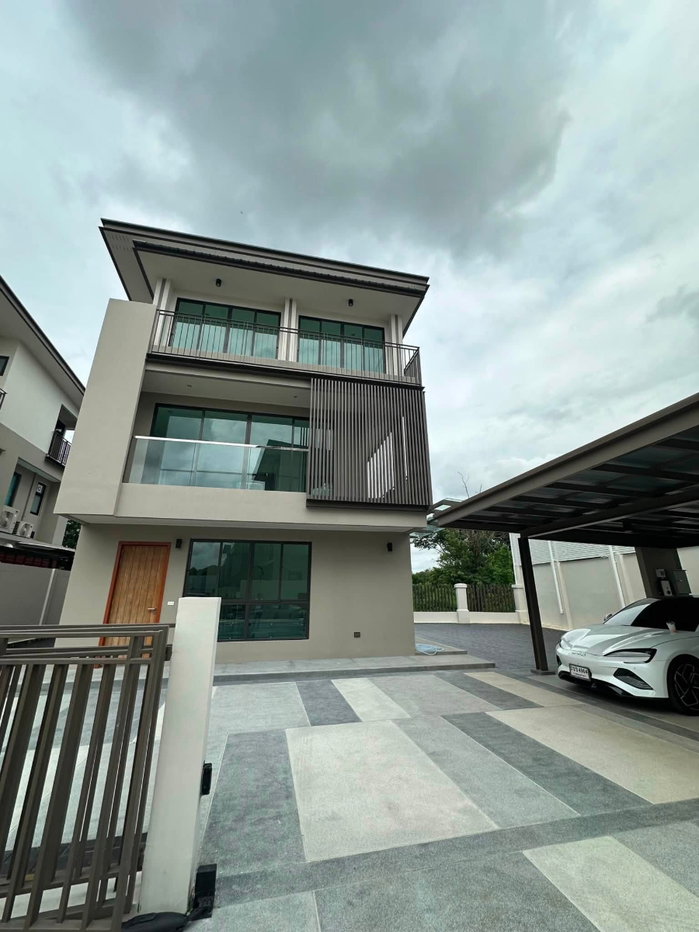 รูป P0831/[ขายอย่างเดียว] บ้านเดี่ยวหรู 3 ชั้น เอคิว อาร์เบอร์ สวนหลวง ร.9 – พัฒนาการ (AQ Arbor Suanluang Rama 9 - รูปที่ 1/16