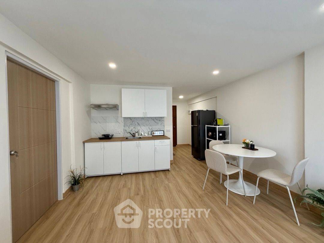 picture 1-BR Condo For Rent At Raintree Villa Sukhumvit 53, 7th Floor Near BTS Thong Lor (ID 3118234) - 7/12