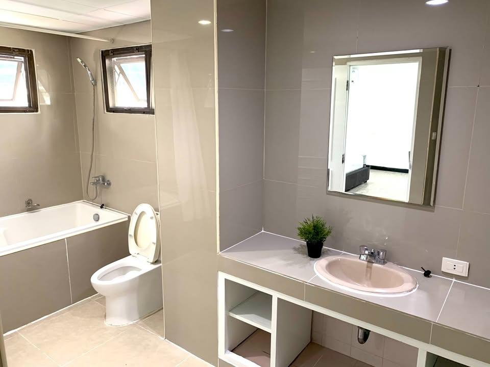 picture For rent 3 bedroom near Emquartier great price - 2/12