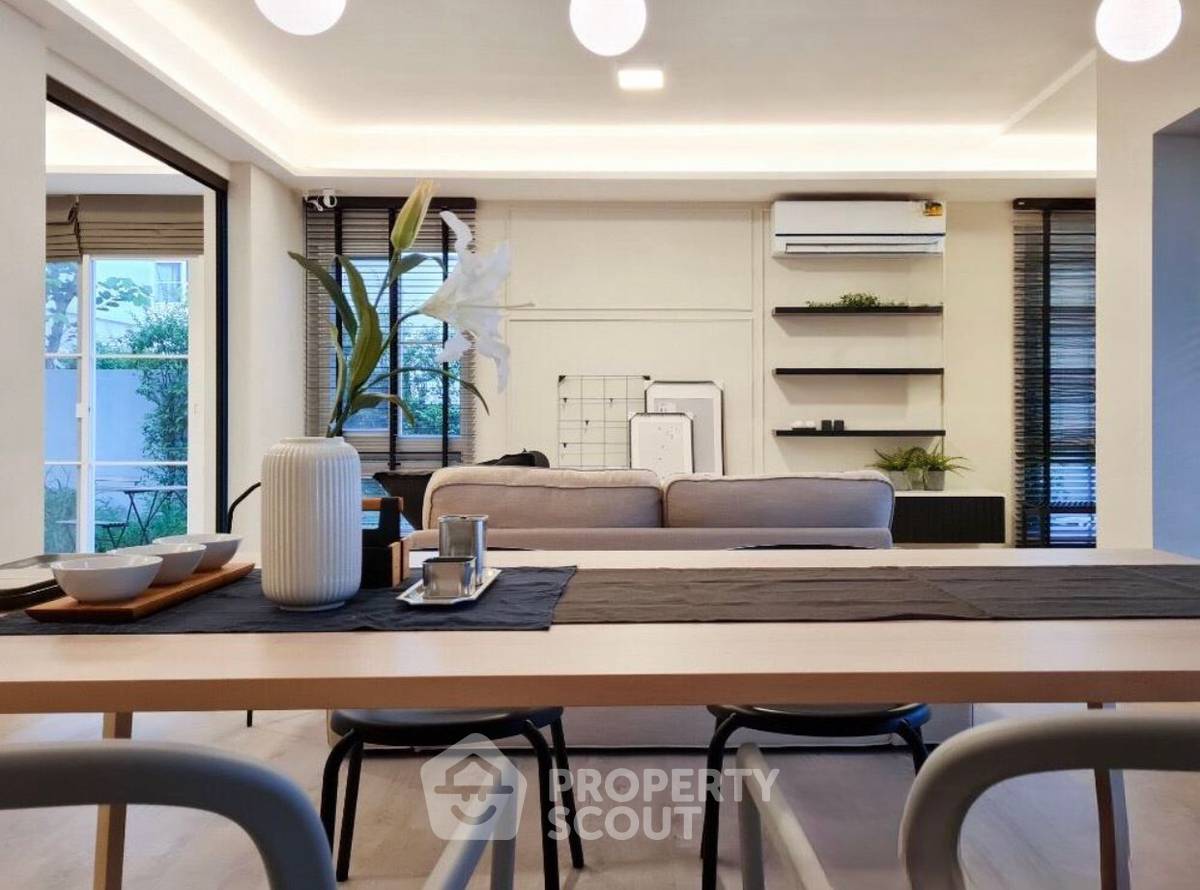 picture 3-BR 163 Sqm House At Anya Bangna-Ramkhamhaeng 2 (ID 1511598) - 3/9