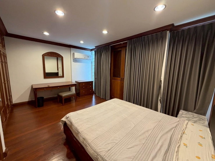รูป ให้เช่า ทาวน์โฮม 3 ชั้น 27 ตร.ว. บรมราชชนนี 4 ใกล้ Central Pinklao เพียง 900 ม. รพ.ศิริราช ม.ธรรมศาสตร์ แอร์ 5 เครื่อง เฟอร์นิเจอร์ครบ พร้อมอยู่ - รูปที่ 15/22