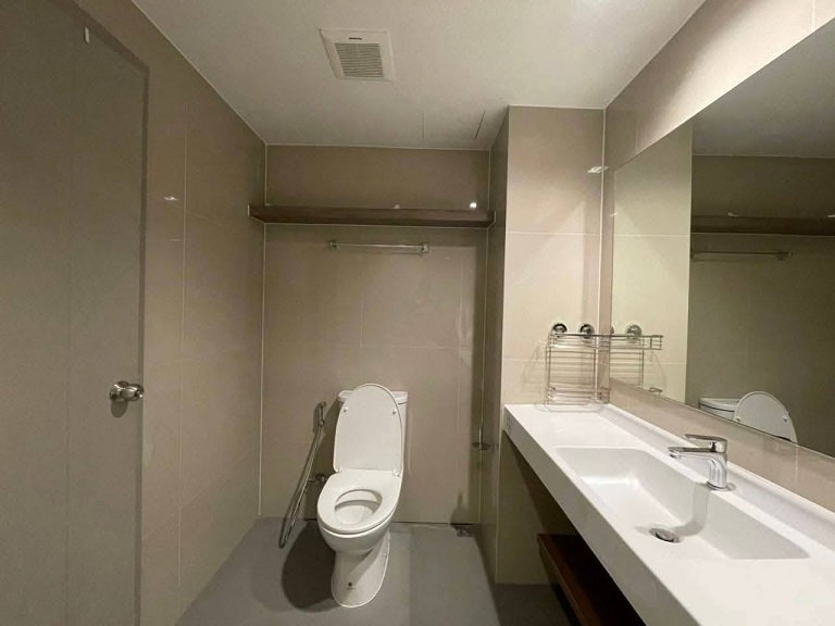 picture My favorite 2-bedroom this month at Ideo Sukhumvit 93. - 11/12