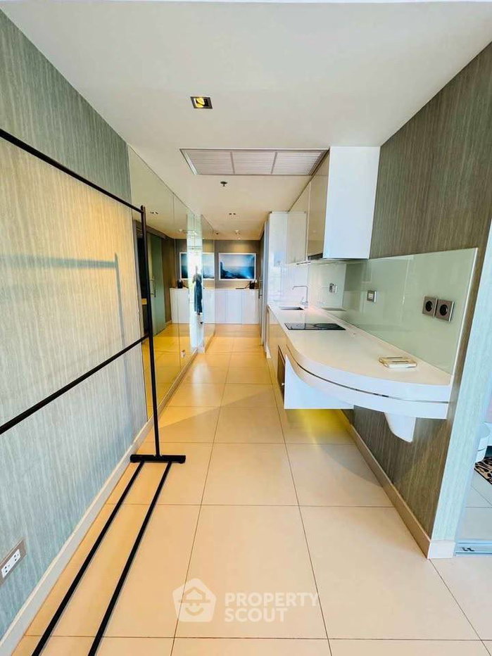 picture Spacious 1-BR 77 Sqm At Sands Condominium, Phratamnak (ID 2356415) - 7/10