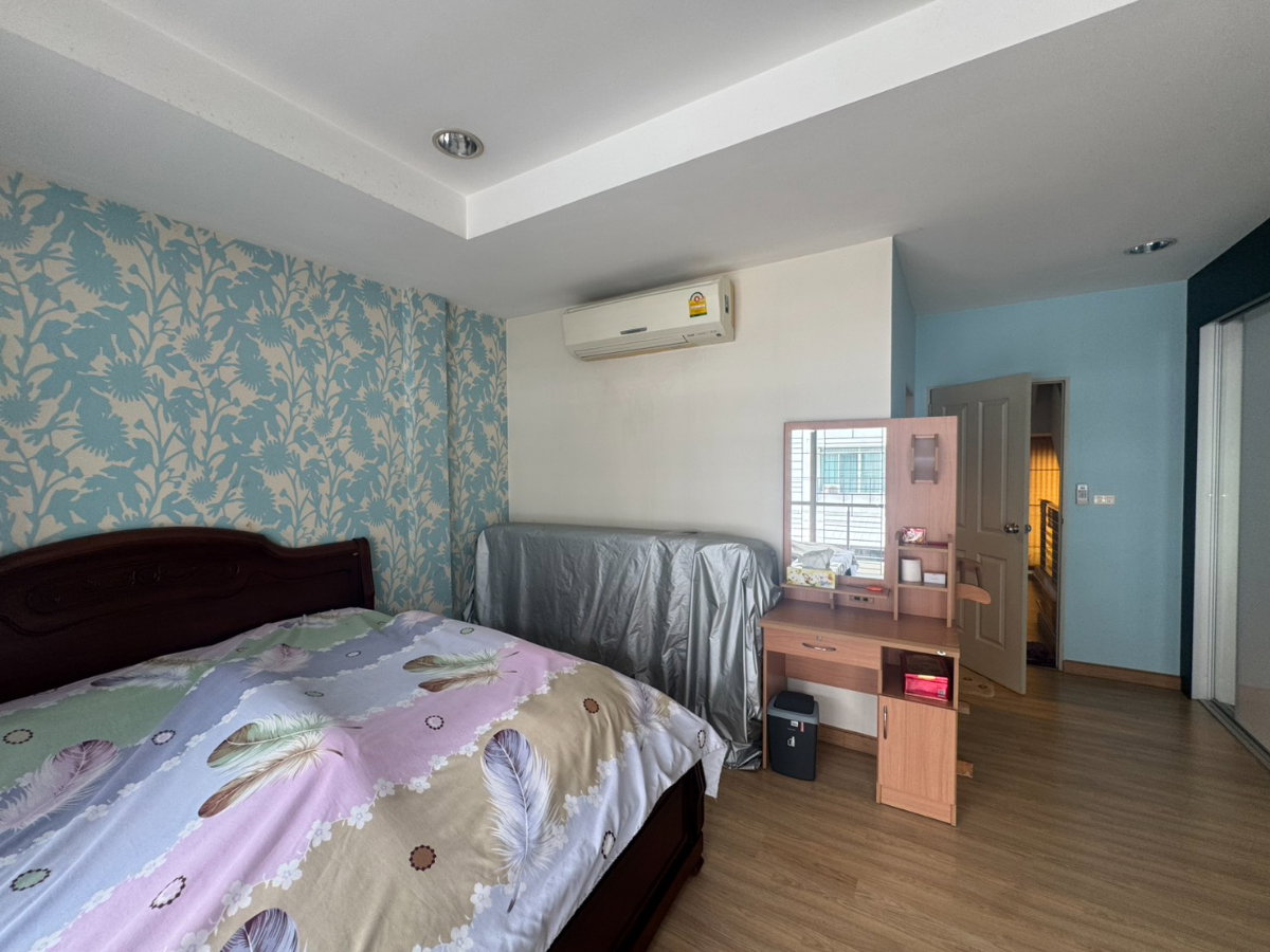 รูป [ขาย] ทาวน์โฮม 3 ชั้น The Royal Vienna รัชวิภา 5.95ล้าน 3 นอน 3 น้ำ พร้อมอยู่ โทร 0882246885 line: Tiitletitle - รูปที่ 23/39