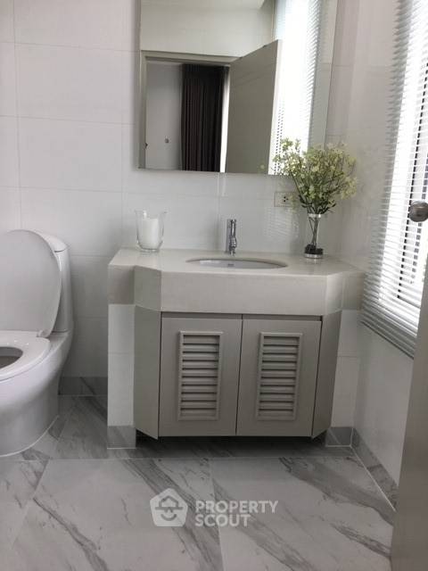 picture 3-BR Condo At Baan Siri 24 Near BTS Phrom Phong (ID 515696) - 18/19