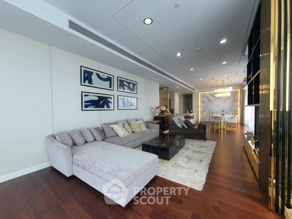 picture 3-BR 197 Sqm Near BTS Phrom Phong | Marque Sukhumvit (ID 3159139) - 14/15