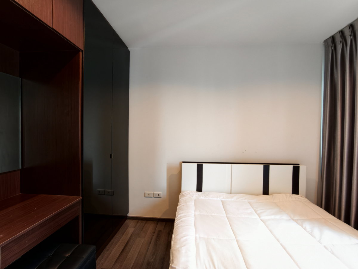 รูป คอนโด ให้เช่า : The Base Park East Sukhumvit 77 (( BTS Onnut Udomsuk  )) MK-02  line @livingbkk - รูปที่ 5/10