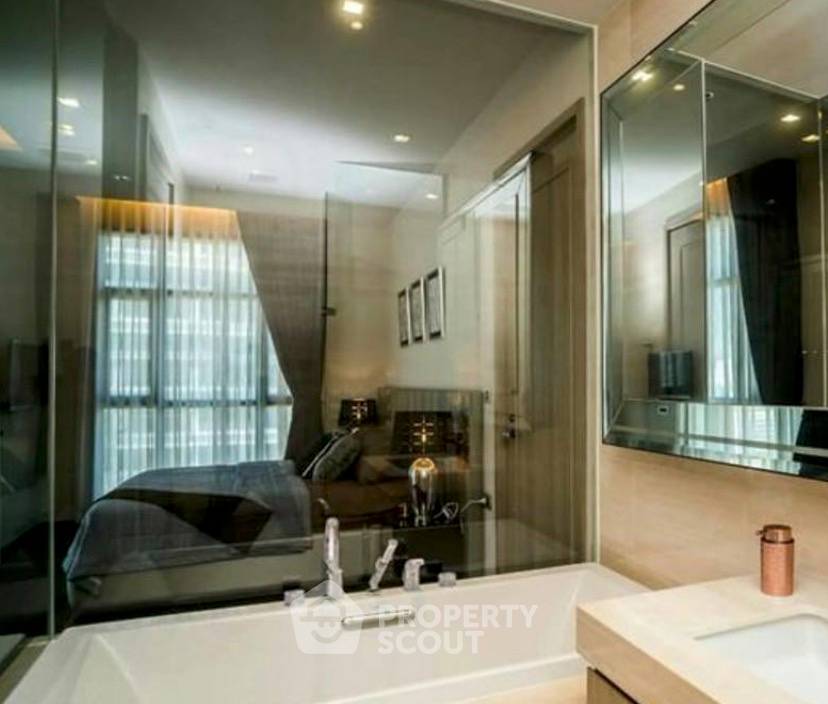picture 19th-Floor 1-BR At The XXXIX By Sansiri Near BTS Phrom Phong (ID 3068234) - 3/3