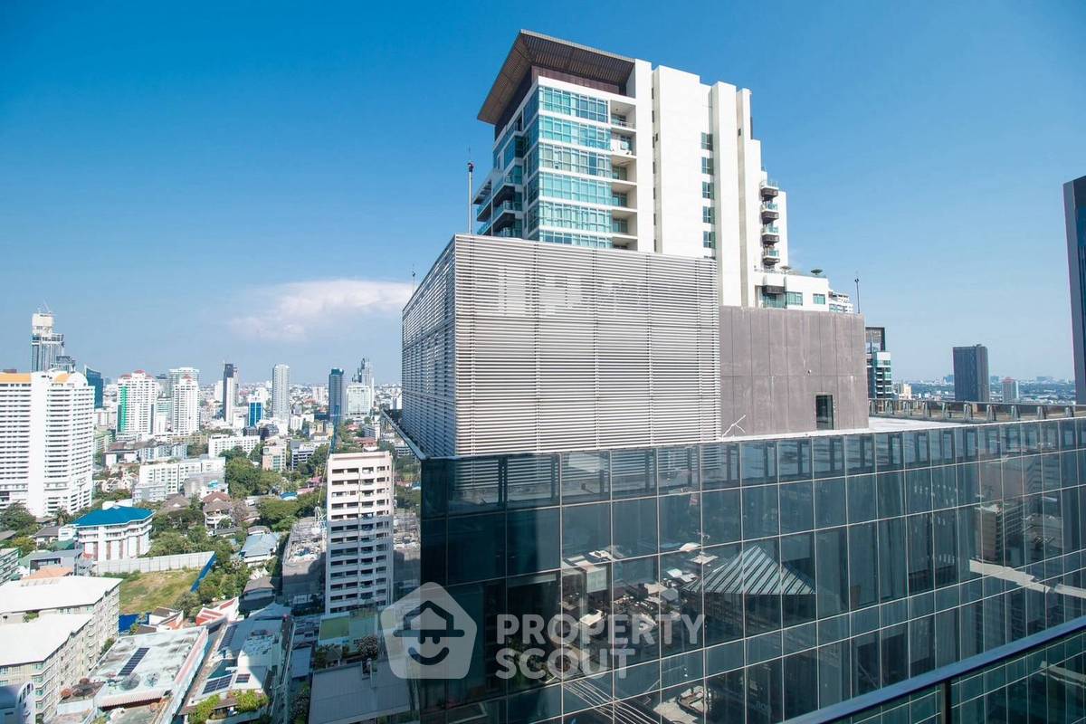 picture 3-BR 197 Sqm Near BTS Phrom Phong | Marque Sukhumvit (ID 3159139) - 4/15