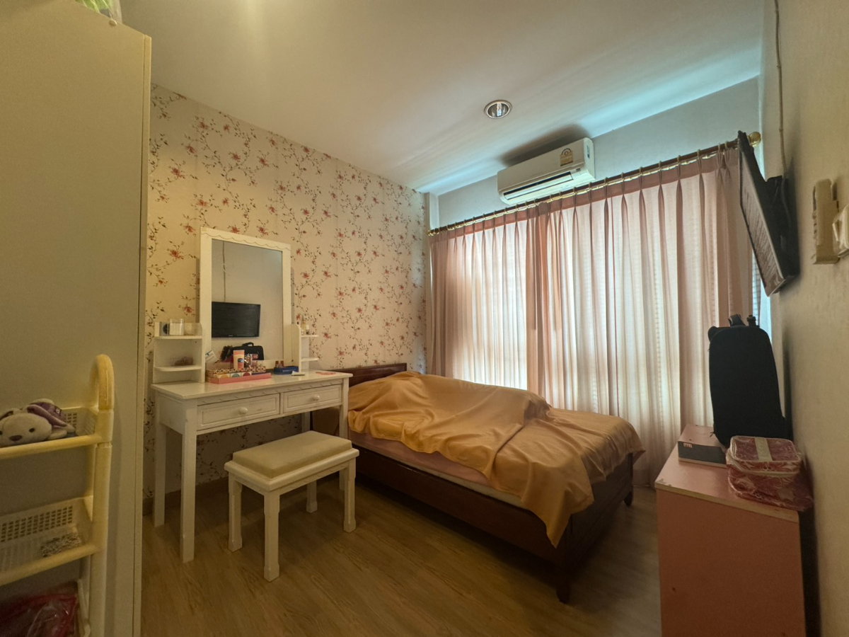 รูป [ขาย] ทาวน์โฮม 3 ชั้น The Royal Vienna รัชวิภา 5.95ล้าน 3 นอน 3 น้ำ พร้อมอยู่ โทร 0882246885 line: Tiitletitle - รูปที่ 30/39
