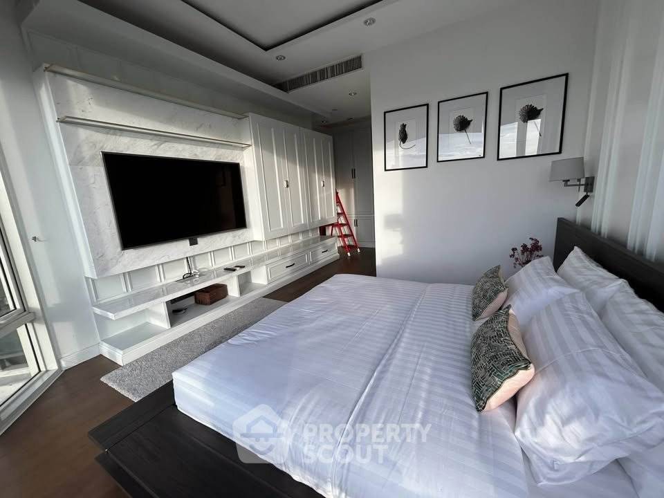 รูป คอนโด 2 ห้องนอน ขนาด 112 ตร.ม. Royce Private Residences ใกล้ MRT สุขุมวิท (ID 3159957) - รูปที่ 4/6