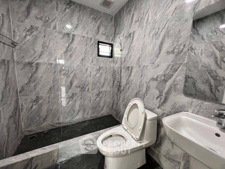 รูป บ้าน 3 ห้องนอน เลี้ยงสัตว์ได้ หมู่บ้านอักษรา ทำเลทวีวัฒนา (ID 3158354) - รูปที่ 7/14
