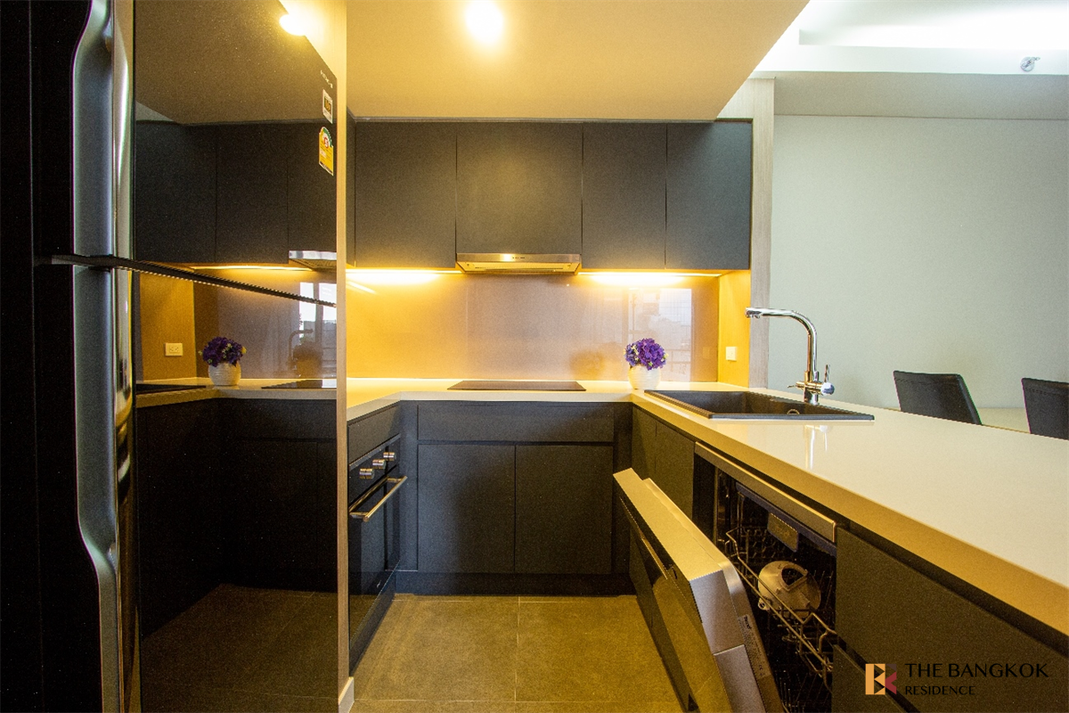 picture Mode Sukhumvit 61 High-potential Location, Not as Expensive as You Think near BTS Ekkamai - 6/10