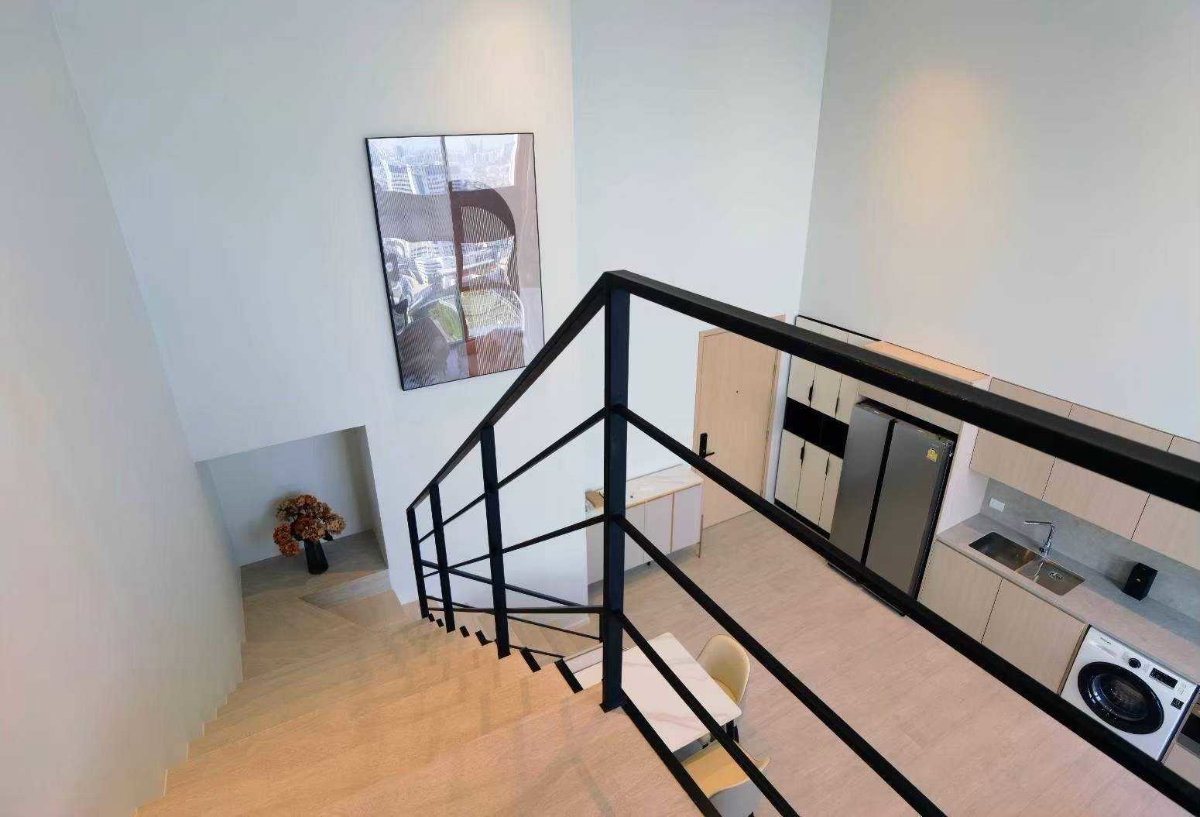 รูป LTHC16025 - Duplex Condo for Rent Silom | The Lofts Silom | 108 sqm | 2 Bed 2 Bath | BTS Surasak | 85K | คอนโดดูเพล็กซ์ให้เช่า สีลม - รูปที่ 9/9
