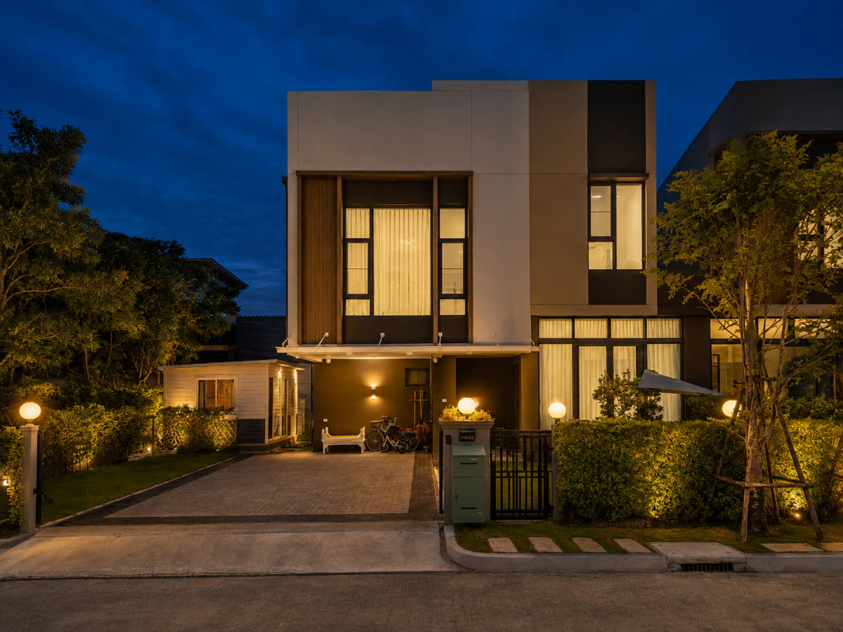 [Smart Home] บ้านแฝดหลังมุม ดีไซน์ Double Volume บ้านกลางเมือง The Edition ปิ่นเกล้า-บรม 2 ใกล้ทางด่วน 15 นาทีถึงจตุจักร
