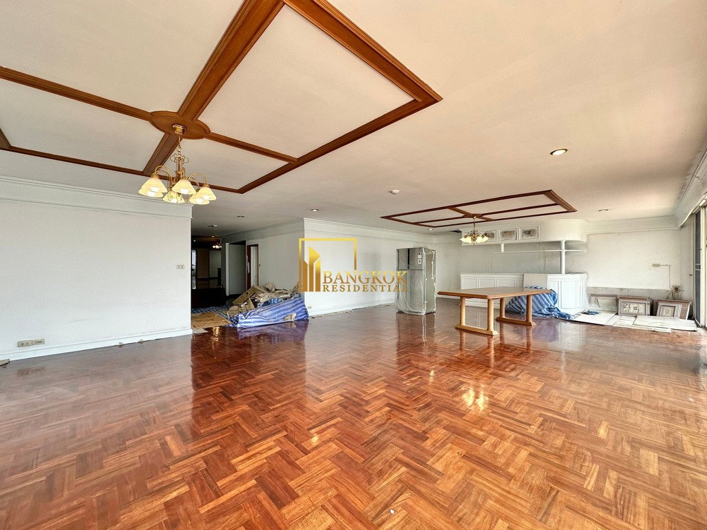 รูป Enormous 5 Bedroom Penthouse With Private Terrace in Ekkamai - BR21093AP - รูปที่ 2/54
