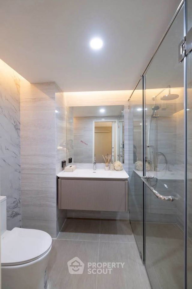 picture 20th-Floor 2-BR Condo At The Winning Tower Near ARL Ramkhamhaeng (ID 3159577) - 16/20