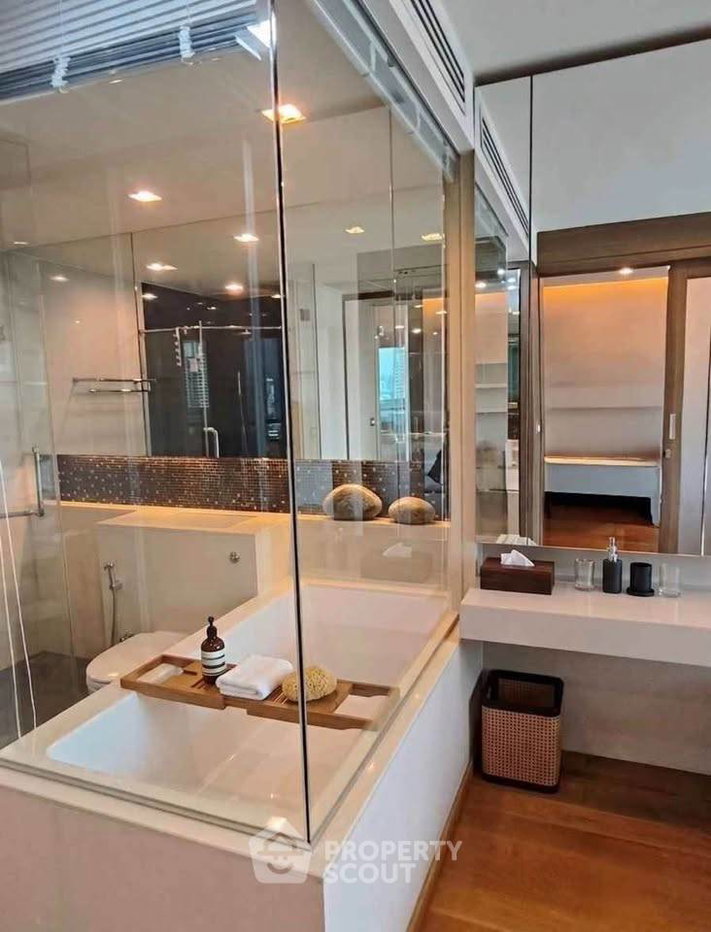 picture 200m From BTS Saint Louis: 25th-Floor 1-BR At The Address Sathorn (ID 3161037) - 8/9