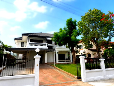 Houses for rent Soi Bearing (Sukhumvit 107) : For Rent Detached House Ladawan Srinakarin GH609