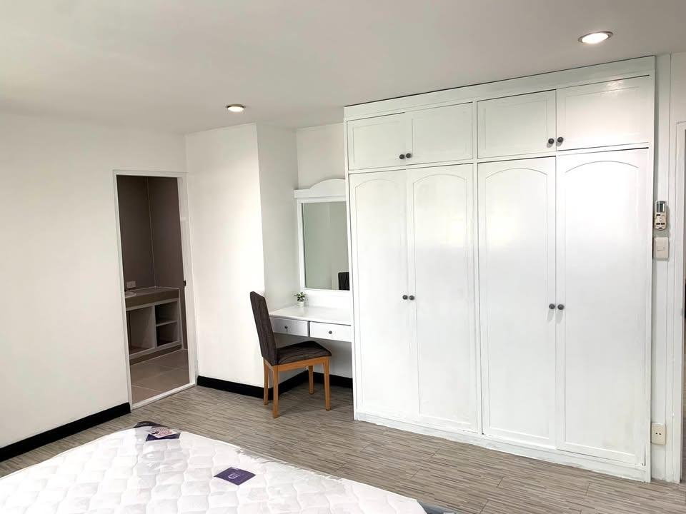 picture For rent 3 bedroom near Emquartier great price - 7/12