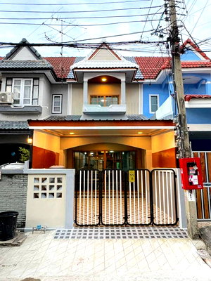 ทาวน์โฮม นนทบุรี : 📌 ขายทาวน์เฮาส์ โครงการ หมู่บ้านช.รุ่งเรือง6 2 ชั้น 2 ห้องนอน 2 ห้องน้ำ
