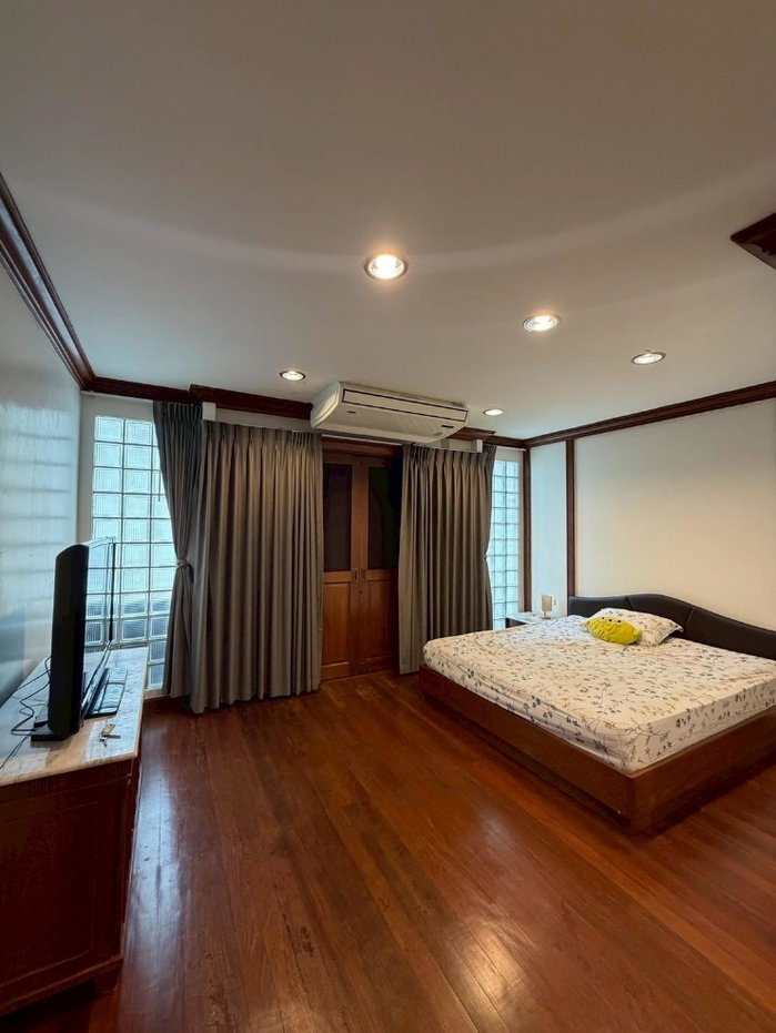 รูป ให้เช่า ทาวน์โฮม 3 ชั้น 27 ตร.ว. บรมราชชนนี 4 ใกล้ Central Pinklao เพียง 900 ม. รพ.ศิริราช ม.ธรรมศาสตร์ แอร์ 5 เครื่อง เฟอร์นิเจอร์ครบ พร้อมอยู่ - รูปที่ 10/22