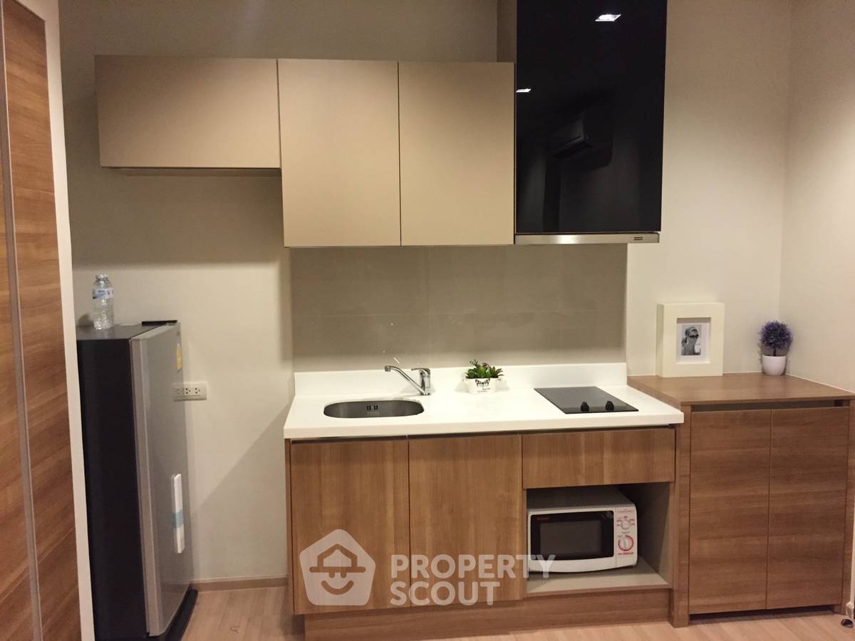 picture 18th-Floor 1-BR At Rhythm Sathorn Near BTS Saphan Taksin (ID 392292) - 5/8