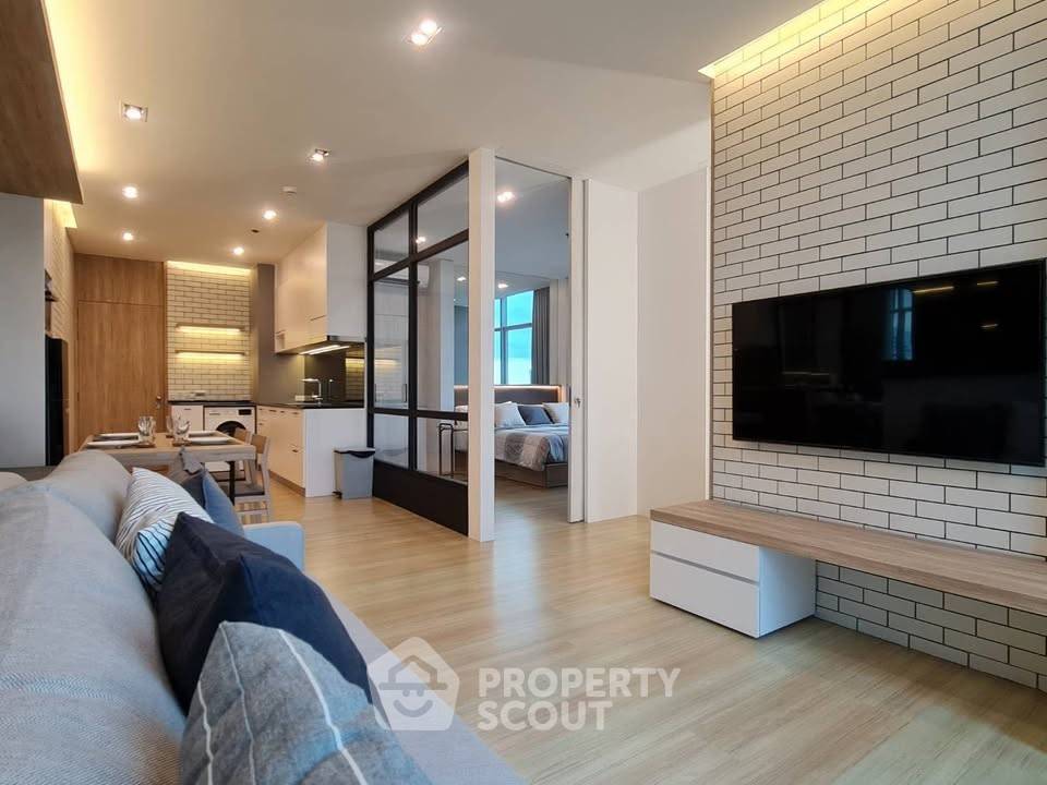 picture Spacious 1-BR 60 Sqm At Baan Sathorn Chaopraya Near BTS Krung Thon Buri (ID 3159810) - 6/21