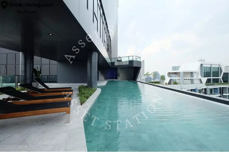 picture Ideo Mobi Asoke | ð
300 meters from MRT Phetchaburi Station - 9/10