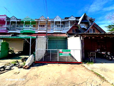 Shophouses for sale Thap Than Uthai Thani : SHOP HOUSE 16.2 Sq.w. Thap Than Uthai Thani for 1.3M