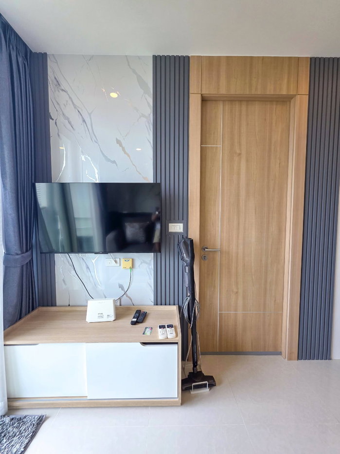 picture Condo for Rent in Jomtien, 300 m from Dongtan Beach – High Floor with Full Sea View - 7/11