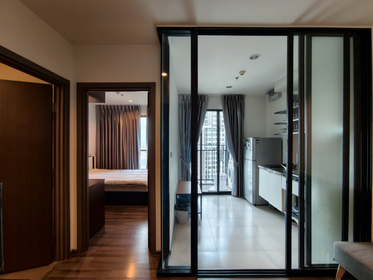 รูป คอนโด ให้เช่า : The Base Park East Sukhumvit 77 (( BTS Onnut Udomsuk  )) MK-02  line @livingbkk - รูปที่ 7/10
