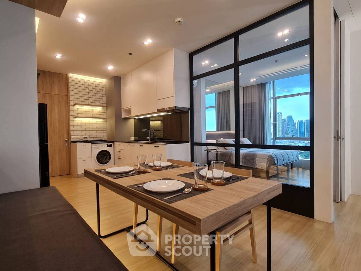 picture 1-BR At Baan Sathorn Chaopraya Near BTS Krung Thon Buri (ID 3160792) - 3/19