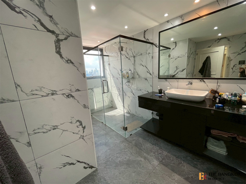 คอนโด Luxury พร้อมอยู่บนทำเลที่ดีที่สุด เพรสซิเดนท์ ปาร์ค สุขุมวิท 24