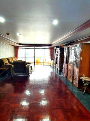 คอนโดให้เช่า : President Park | Expansive 4 Bedroom Condo in Phrom Phong - BR10176CD