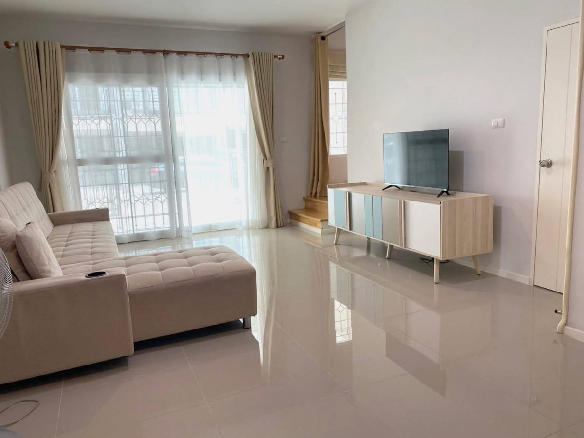 รูป 🏡 ทาวน์โฮม 3 ชั้น ให้เช่า บ้านกลางเมือง สวนหลวง 3 ห้องนอน 3 ห้องน้ำ พร้อมเข้าอยู่ ทำเลศักยภาพ ใกล้ศรีนครินทร์ – พัฒนาการ - รูปที่ 3/10