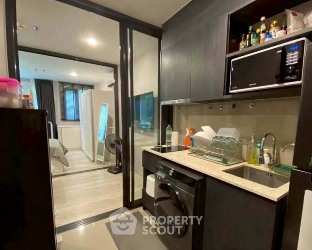 รูป ห่าง MRT ห้วยขวางเพียง 100 เมตร | คอนโดหนึ่งห้องนอน XT Huaikhwang (ID 3159962) - รูปที่ 3/6