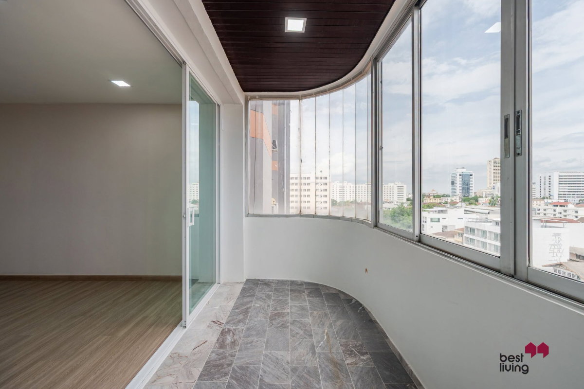 picture Pisawit Tower Spacious 2-Bedroom Near BTS Phahonyothin 24 - 27/29