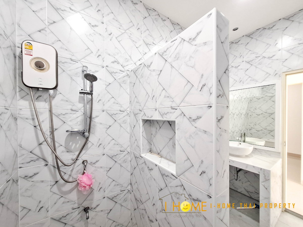 รูป 🏡✨ ให้เช่าบ้านเดี่ยว 2 ชั้น พื้นที่กว้าง เลี้ยงสัตว์ตัวเล็กได้ ใกล้กาดฝรั่งและโรงเรียนนานาชาติ ✨🏡 AHD-H1089 - รูปที่ 28/33