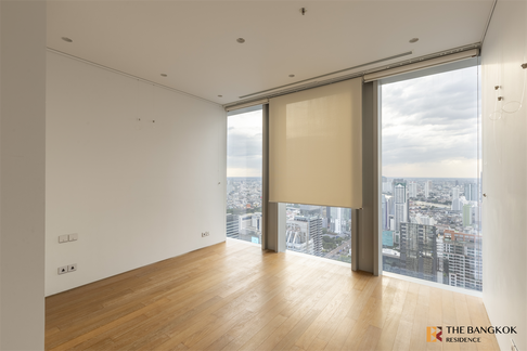 The Ritz Carlton Residence The Privilege of Luxury in an Economic Hub Location near BTS Chong Nonsi