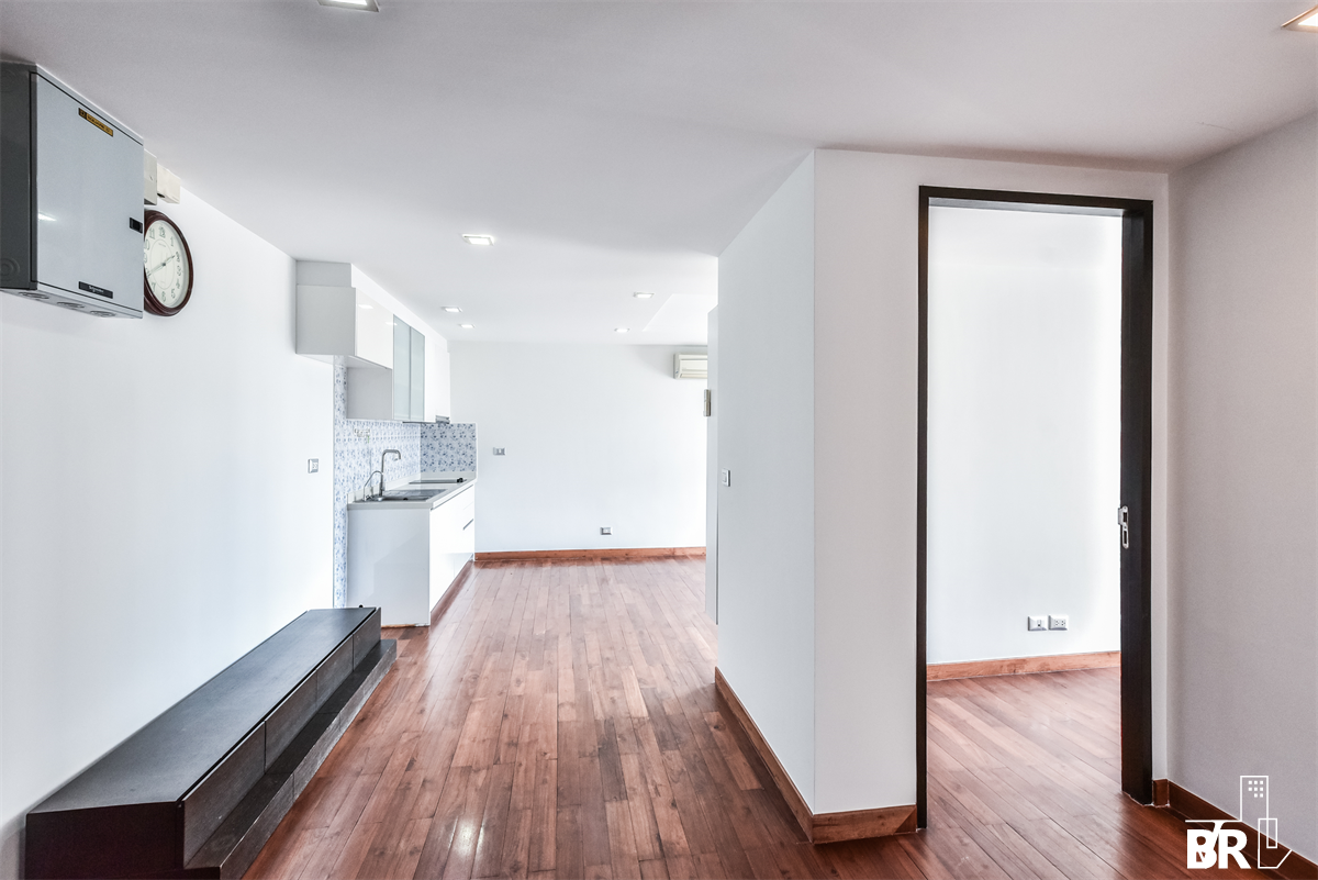 picture The Fah Aree 4 Condo in Business District near BTS Ari - 4/10