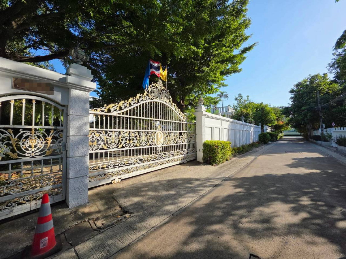 รูป ขาย บ้านพร้อมที่ดิน 191 ตร.ว แปลงใหญ่ Rare Item !! ซ.บุญศิริ ใกล้ BTS รร.นายเรือ ปากน้ำ - รูปที่ 3/21