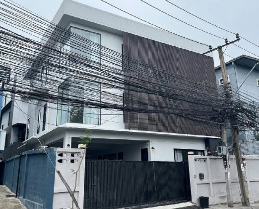 รูป ให้เช่า Home Office / อาคาร 3 ชั้น ทำเล สุทธิสาร ซอย 20 มิถุนา ใกล้ MRT สุทธิสาร / เหมาะเป็น Office จดบริษัทได้ - รูปที่ 2/16