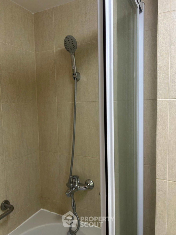picture 1-BR Condo At The Clover Thonglor Residence Near BTS Thong Lor (ID 1909098) - 14/20