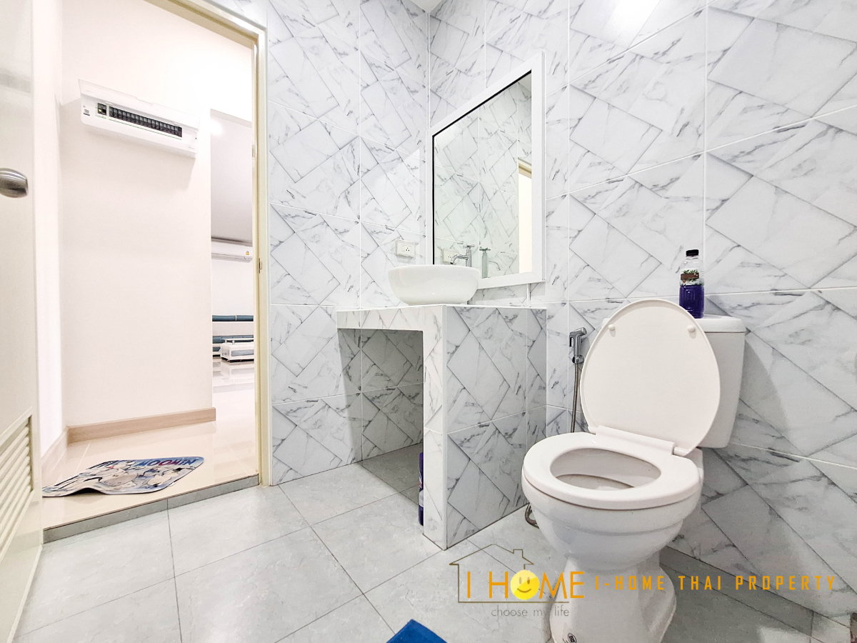 รูป 🏡✨ ให้เช่าบ้านเดี่ยว 2 ชั้น พื้นที่กว้าง เลี้ยงสัตว์ตัวเล็กได้ ใกล้กาดฝรั่งและโรงเรียนนานาชาติ ✨🏡 AHD-H1089 - รูปที่ 8/33