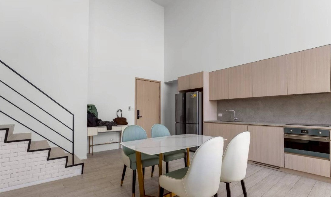 รูป LTHC16023 - Duplex Condo for Rent Silom | The Lofts Silom | Near BTS Surasak | 95K/Month | คอนโดดูเพล็กซ์ให้เช่า เดอะ ลอฟท์ สีลม - รูปที่ 4/9